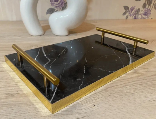 Plateau de service en MDF marbré avec poignées dorées